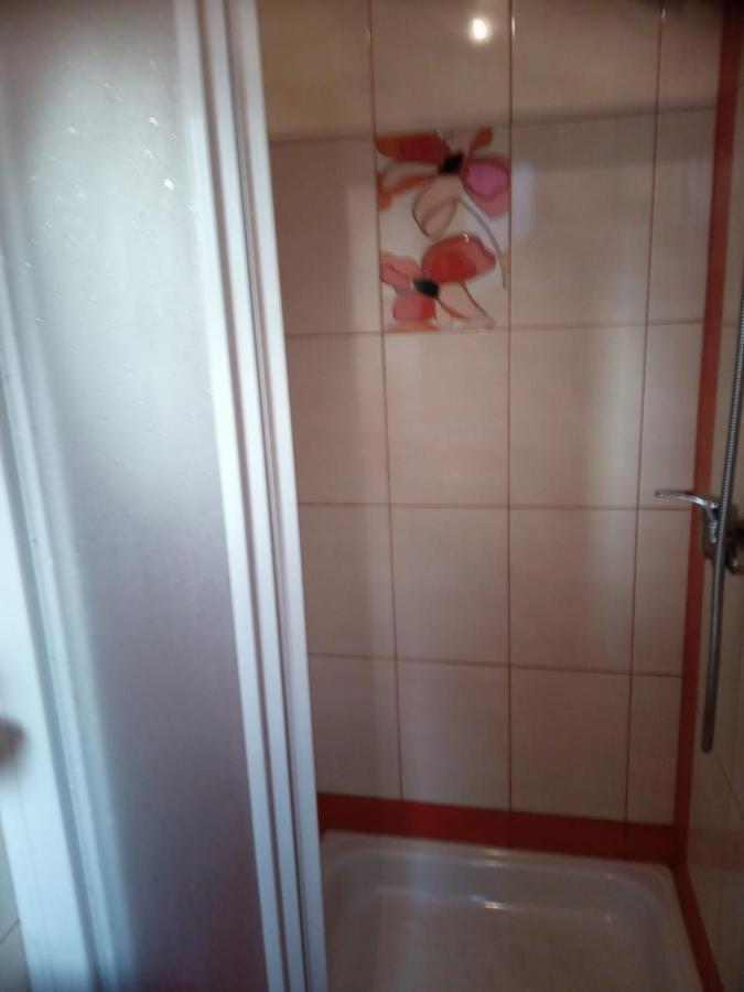 Pokoje Goscinne Tomasz Międzywodzie Exterior foto