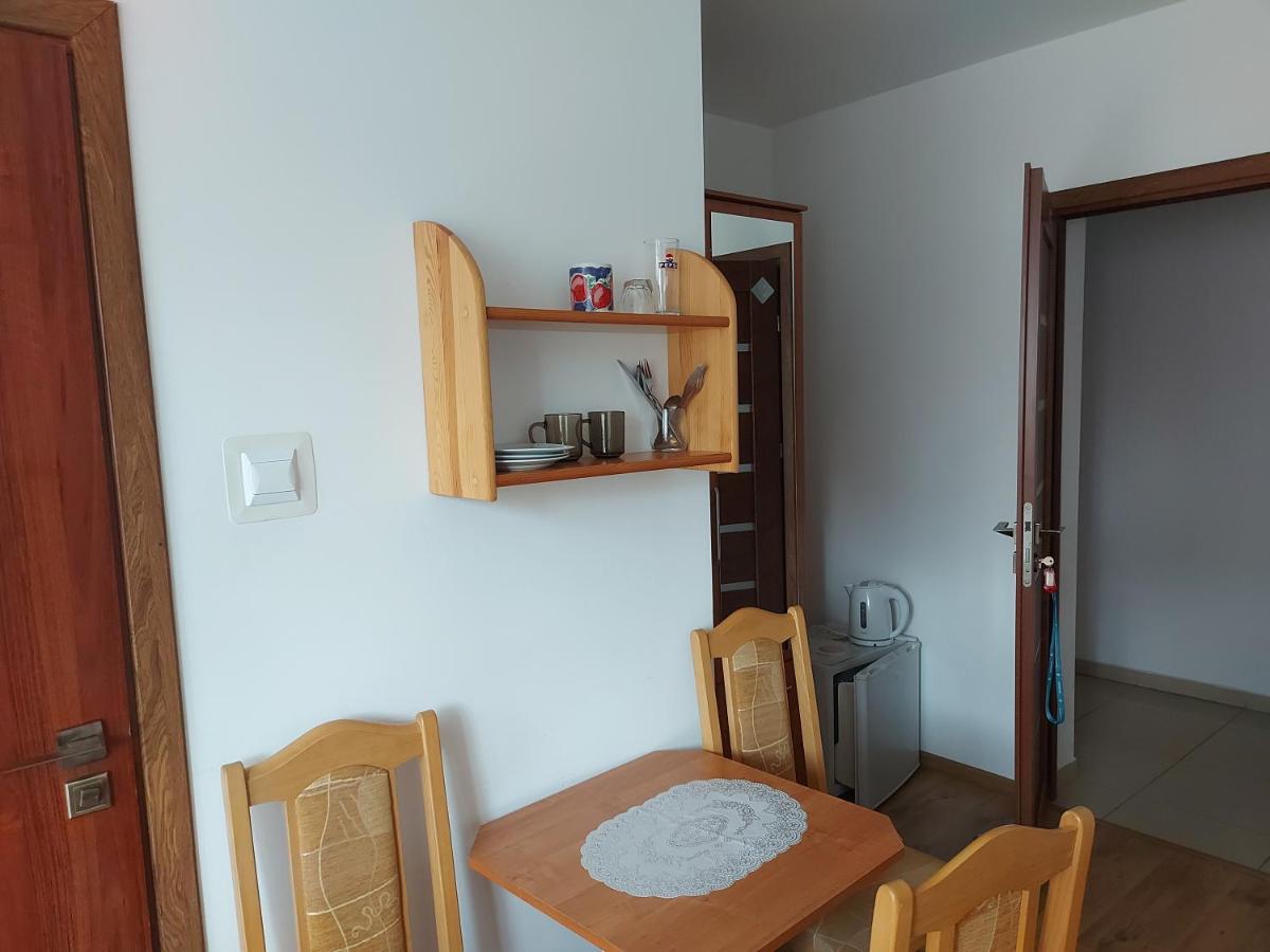 Pokoje Goscinne Tomasz Międzywodzie Exterior foto